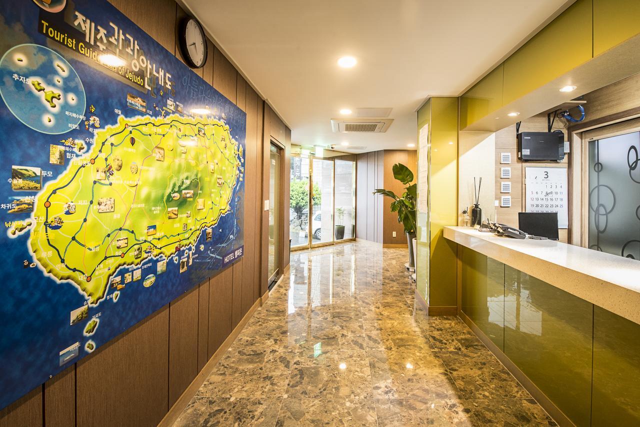Champion Hotel Jeju Bagian luar foto